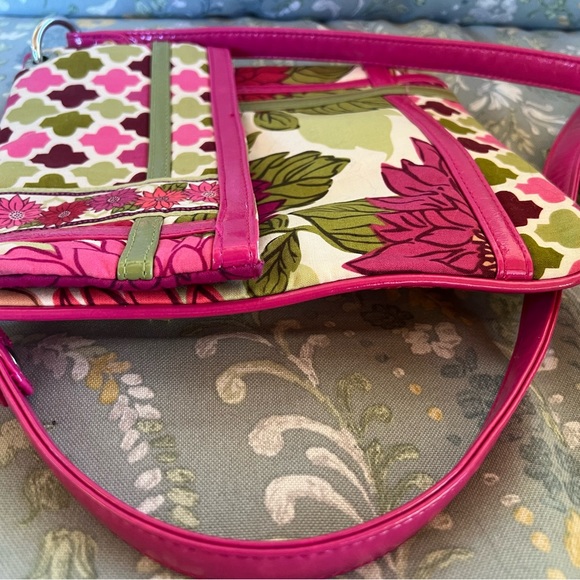 Vera Bradley Hello Dahlia print Crossbody Purse and Matching Wallet Set - Picture 12 of 13